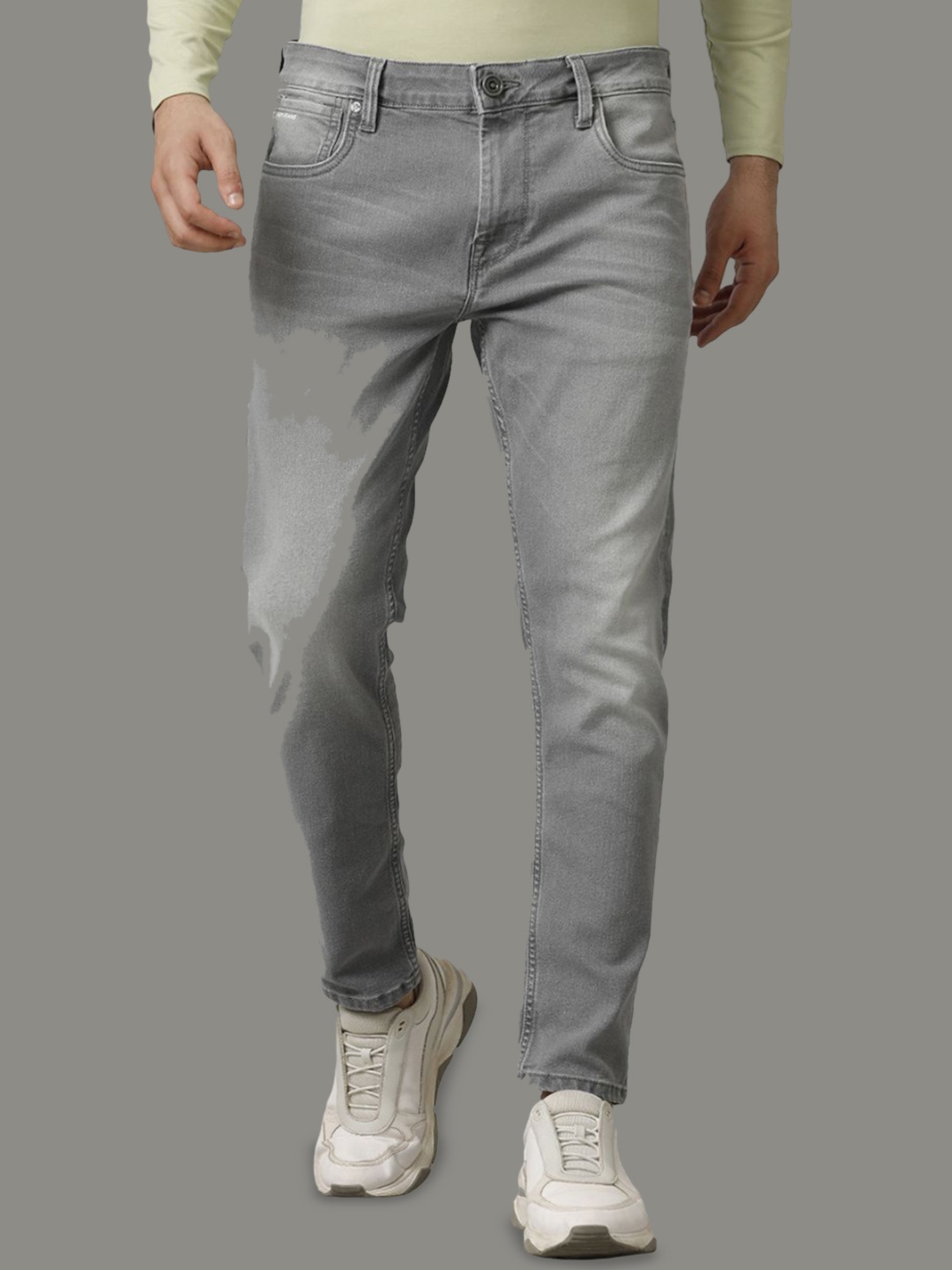 

Voi Jeans Men Slim Fit Mid-Rise Light Fade Stretchable Jeans, Grey