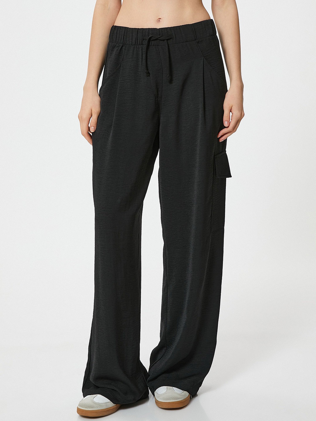 

Koton Women Mid-Rise Loose Fit Trousers, Black