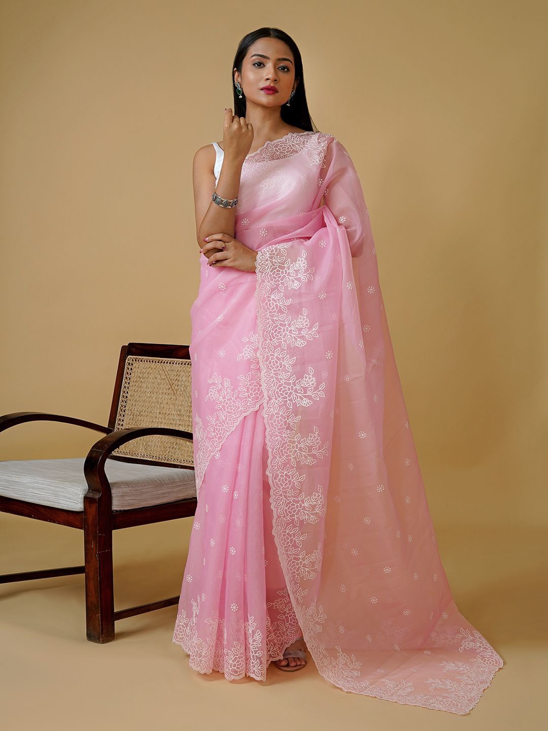 

TEEJH Floral Embroidered Organza Saree, Pink