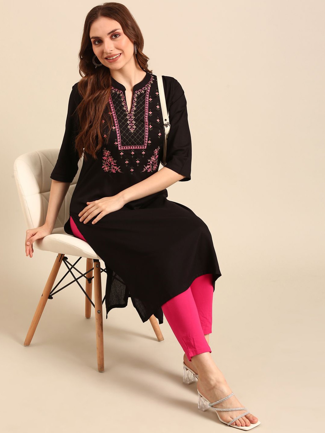 

Anouk Black & Pink Floral Embroidered Notch Neck Straight Kurta