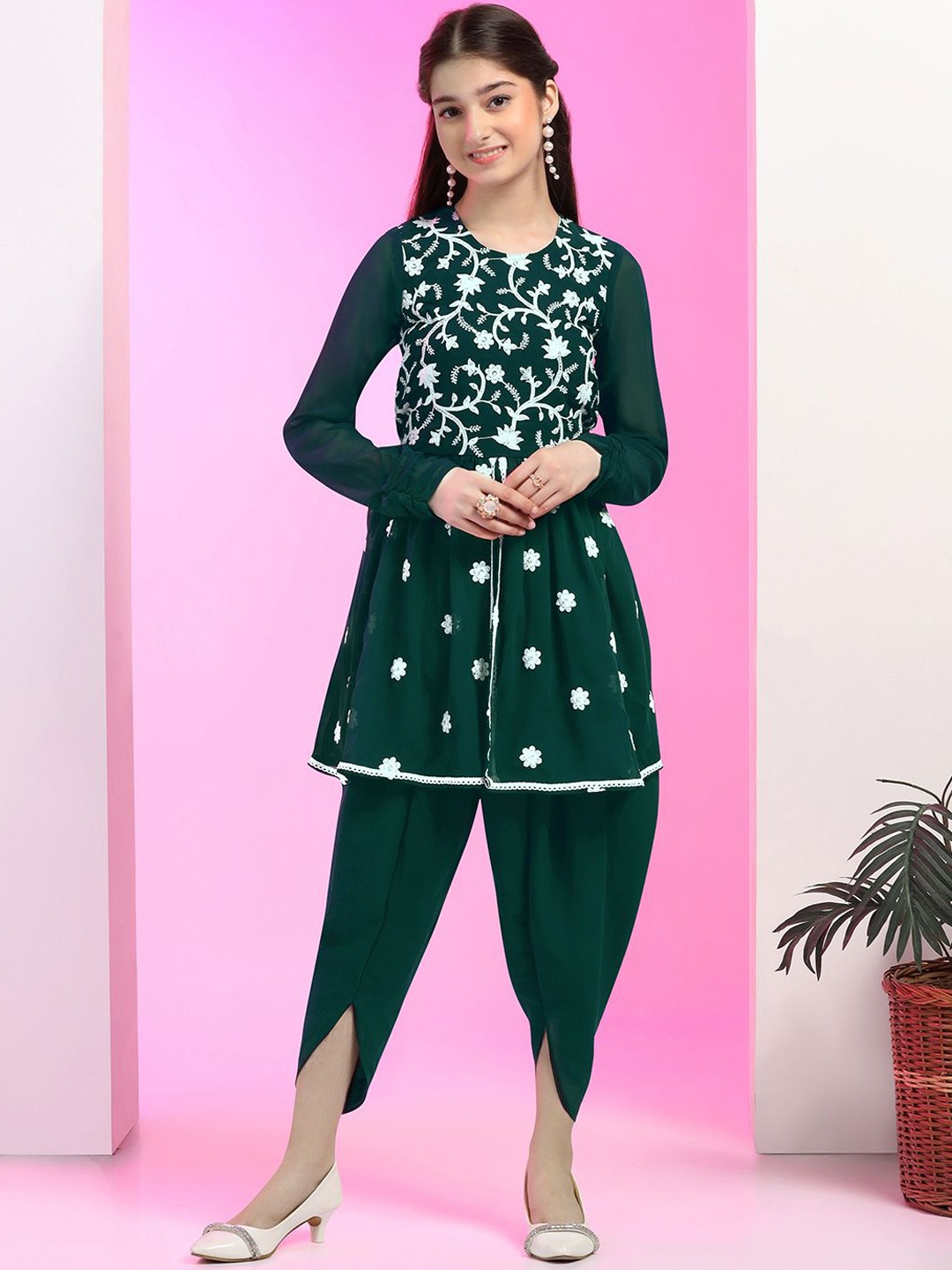 

BAESD Girls Floral Embroidered Thread Work Regular Georgette A-line Kurti with Dhoti Pants, Green