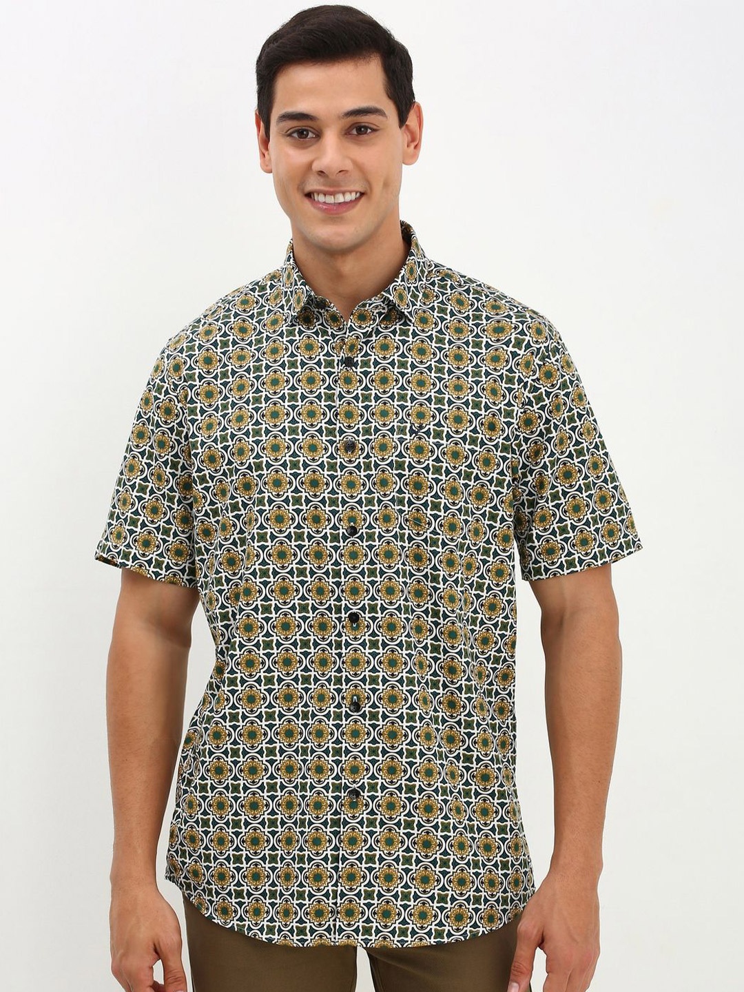 

Allen Solly Men Spread Collar Floral Printed Cotton Slim Fit Casual Shirt, Green