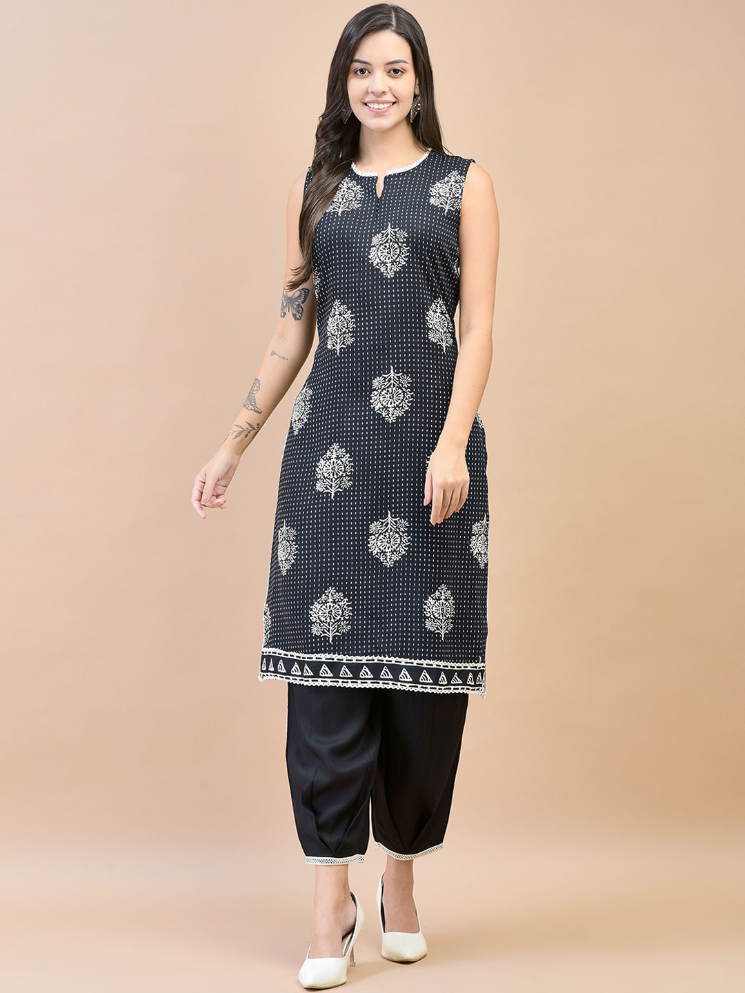 

Shree Floral Printed Regular Liva Straight Kurta with Salwar, Black