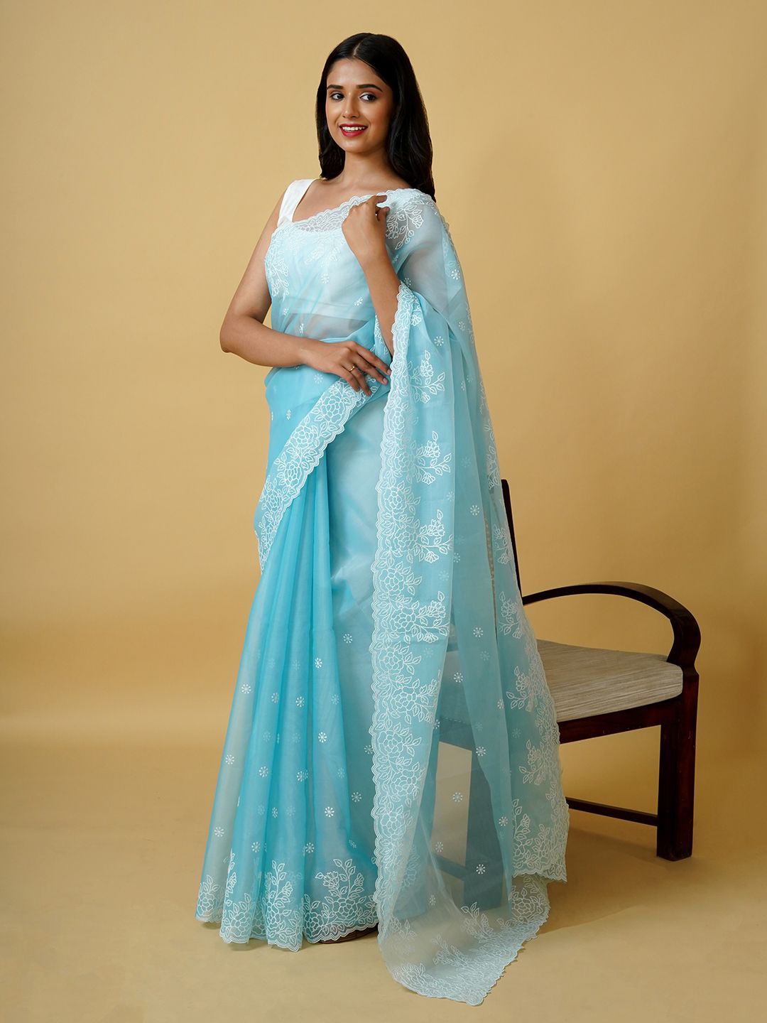 

TEEJH Floral Embroidered Organza Saree, Blue