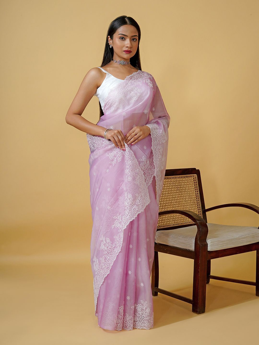 

TEEJH Floral Embroidered Organza Saree, Pink