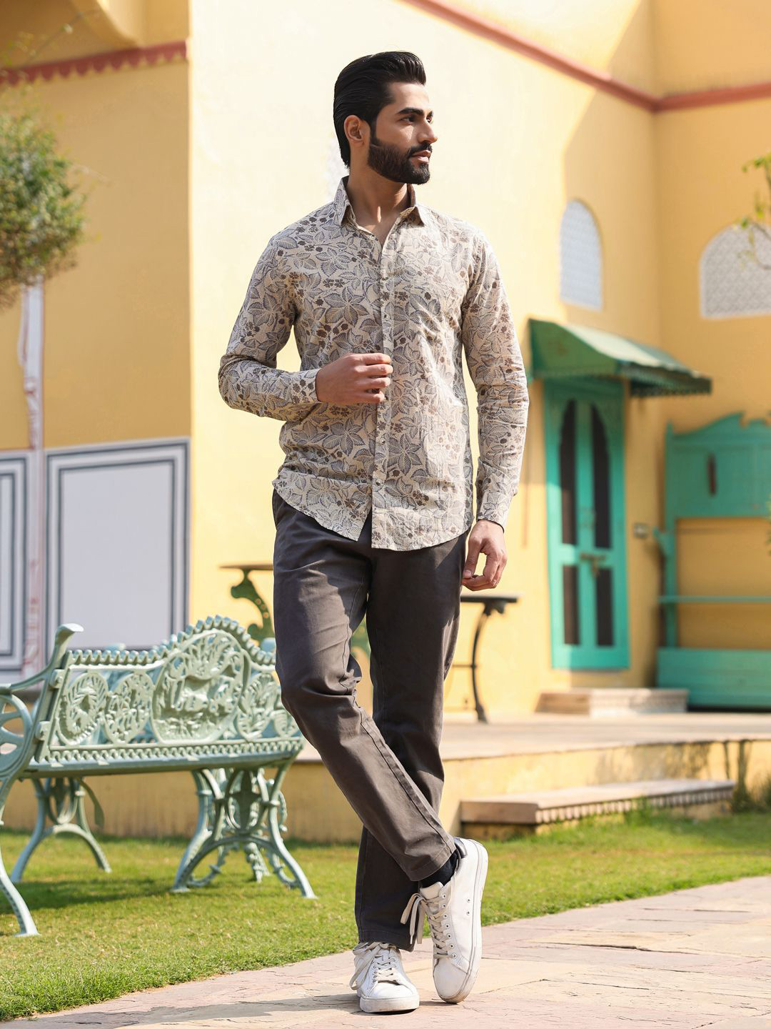 

SAY Men Straight Spread Collar Solid Cotton Casual Shirt, Beige