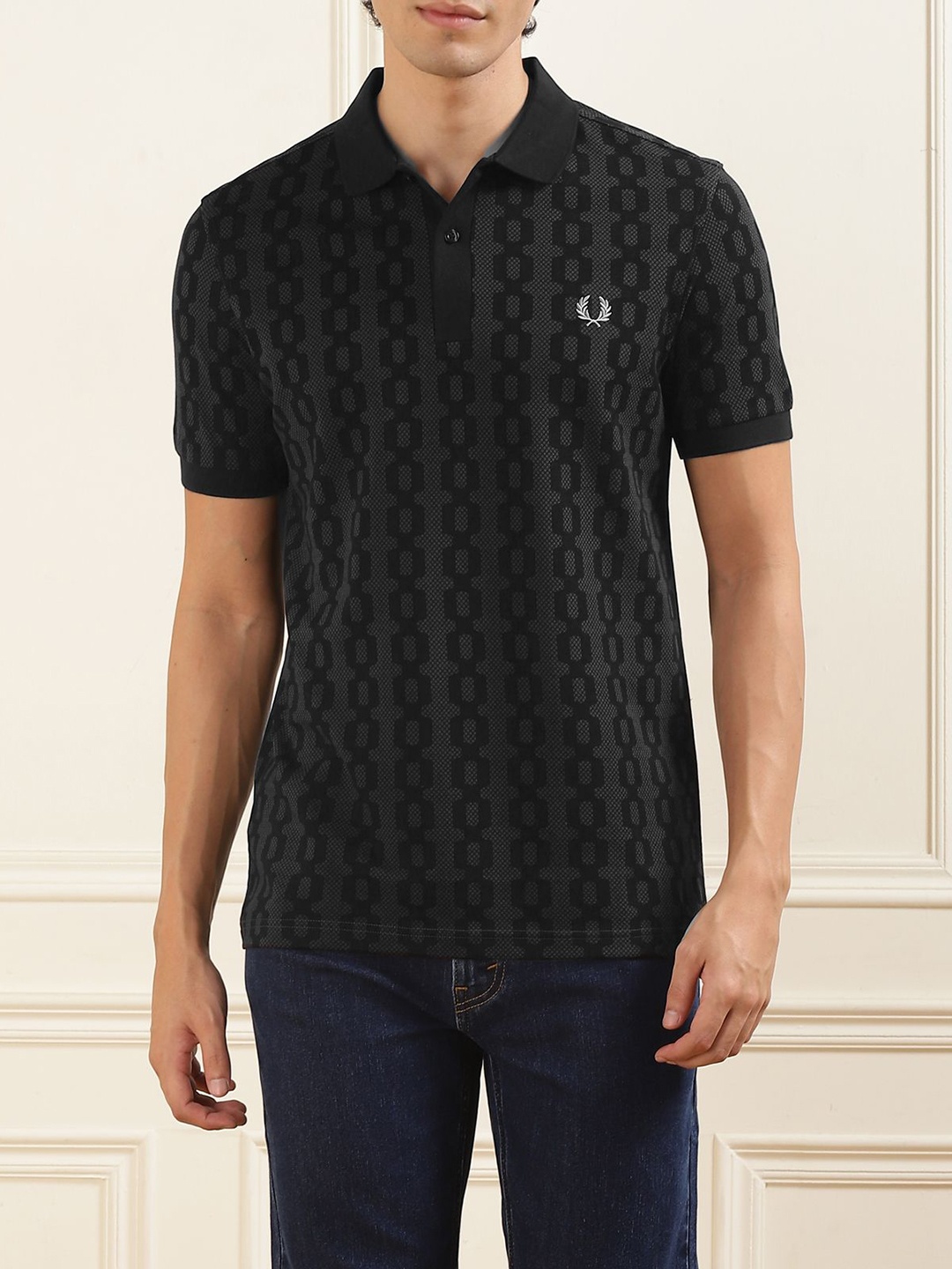 

Fred Perry Men Printed Mandarin Collar Pockets T-shirt, Grey