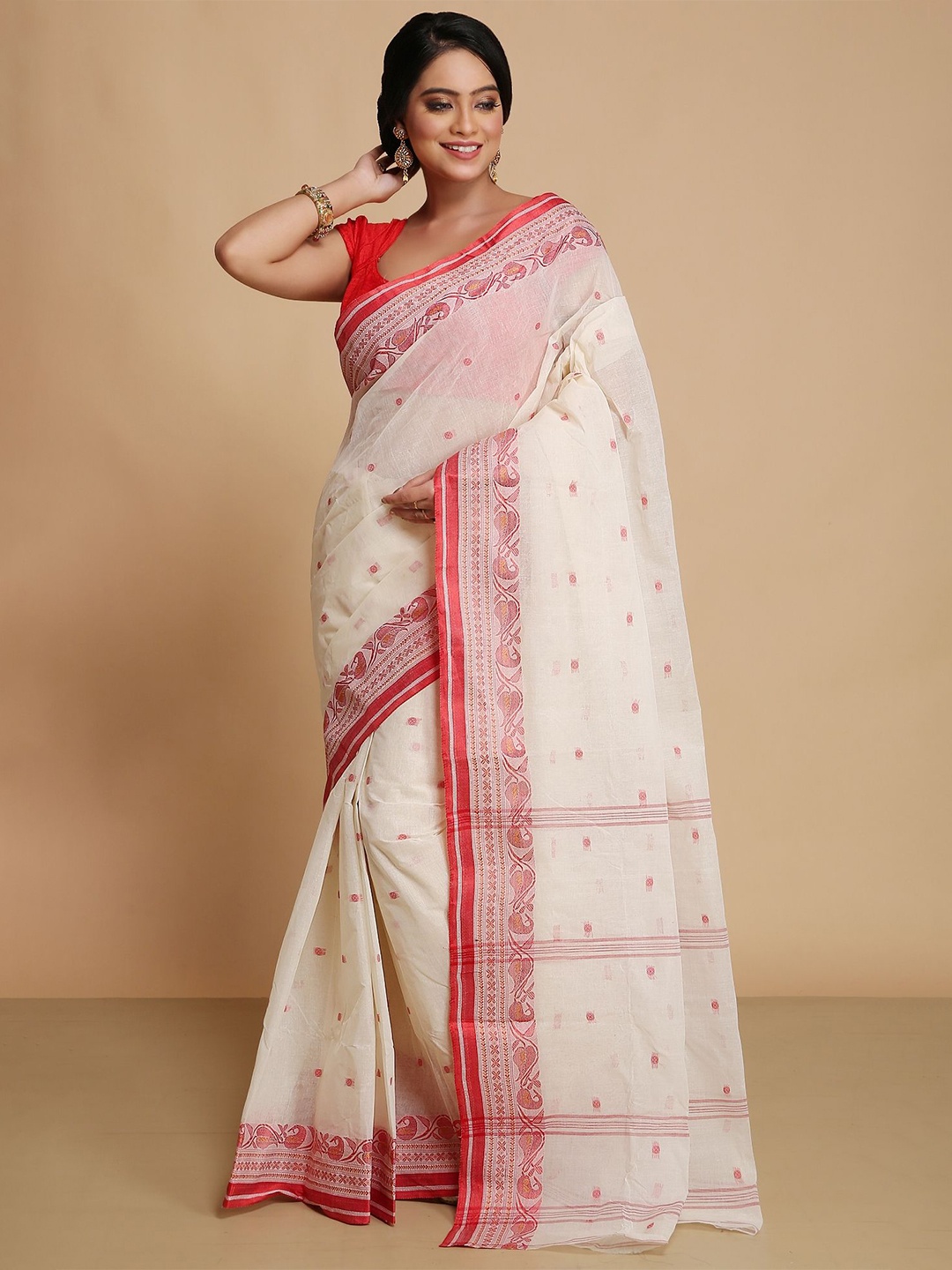 

WoodenTant Woven Design Pure Cotton Taant Saree, White