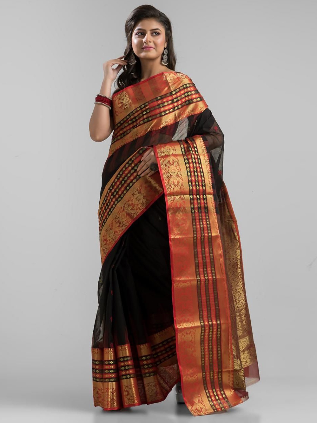 

SAJASAJO Ethnic Motifs Zari Pure Cotton Saree, Black