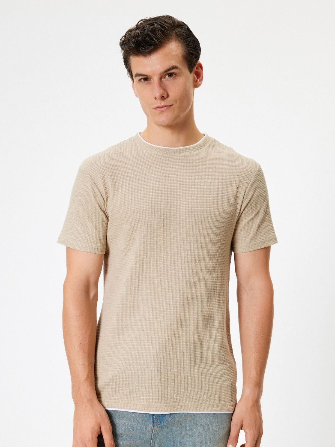 

Koton Men Pockets Slim Fit T-shirt, Beige