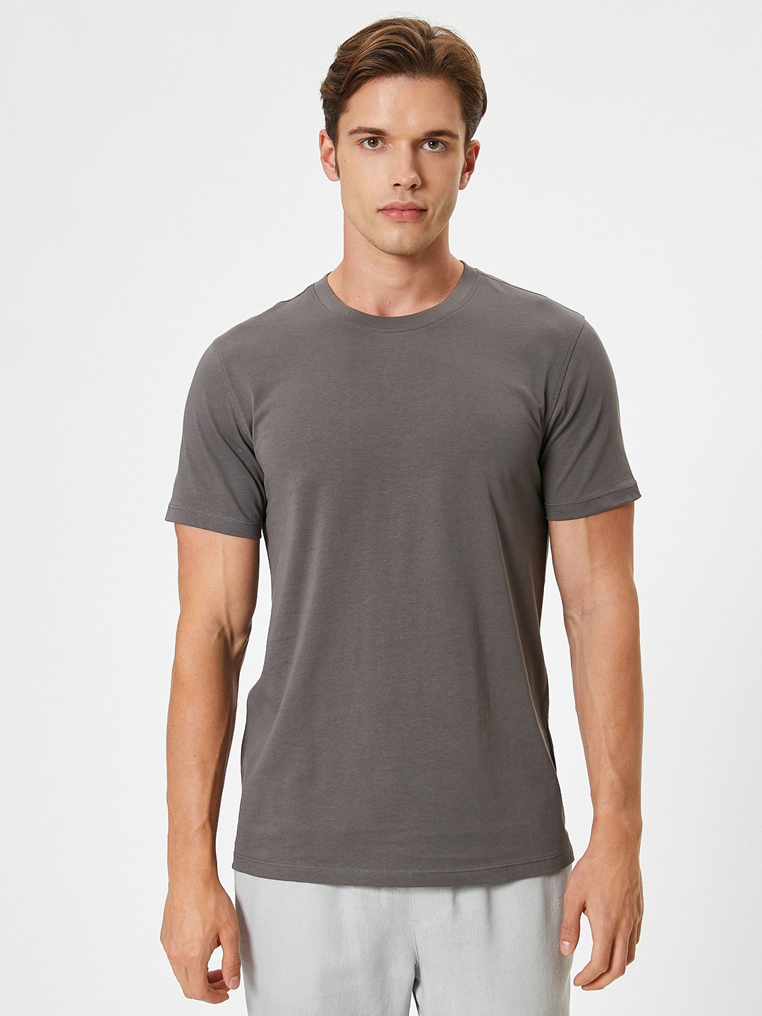 

Koton Men Pockets Slim Fit T-shirt, Grey