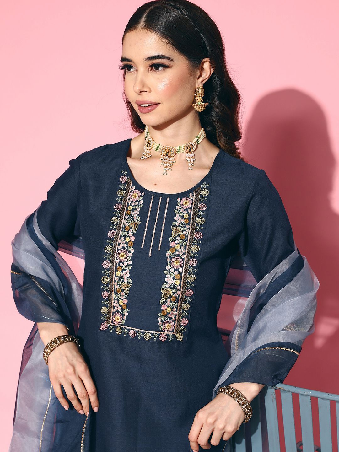 

Sangria Floral Embroidered Straight Kurta With Trouser & Dupatta, Navy blue