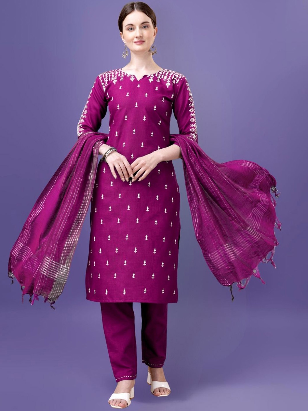 

KAZIA Women Ethnic Motifs Embroidered Regular Thread Work Kurta with Trousers & With Dupatta, Purple