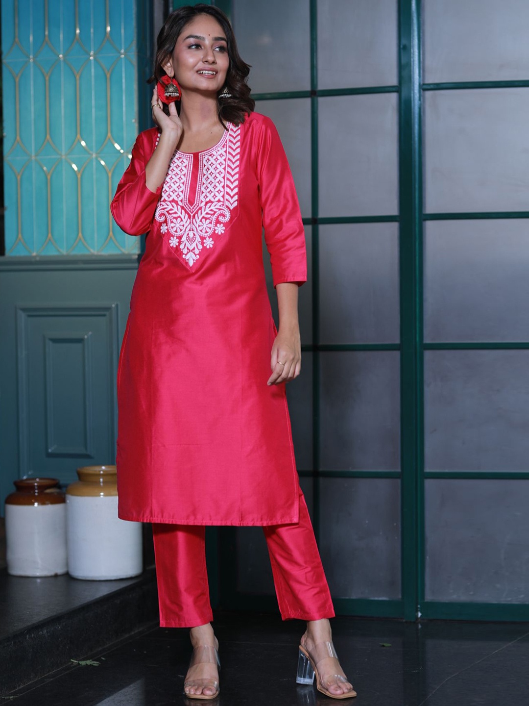 

AKS Yoke Design Regular Patchwork Chanderi Silk Straight Kurta with Trousers, Pink