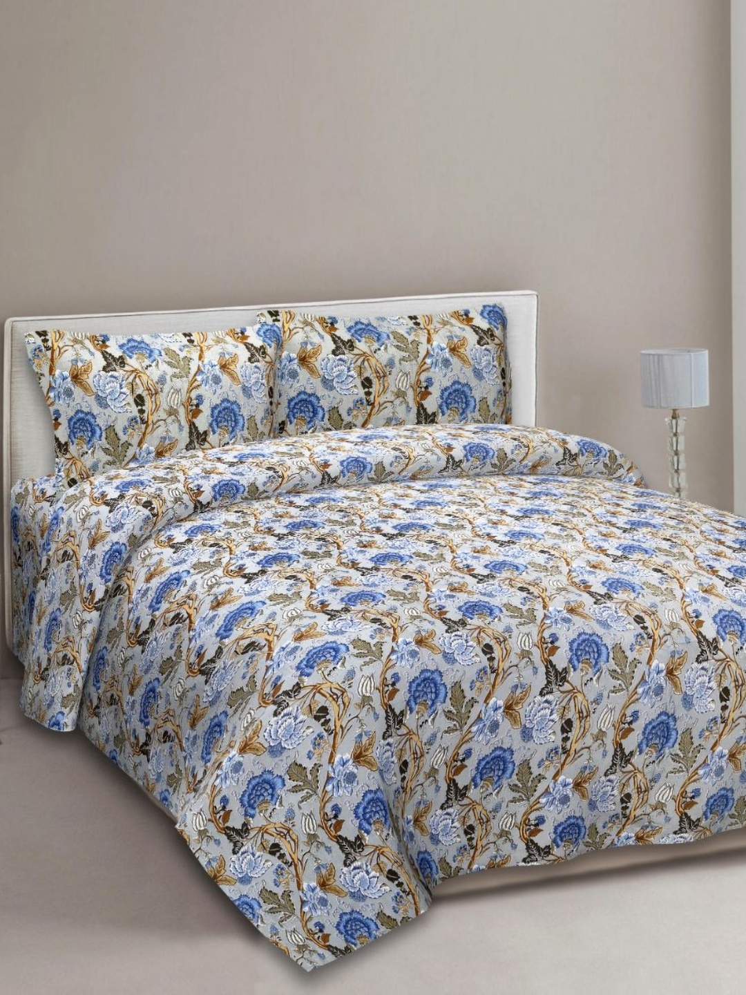 

EasyGoods Blue & White Floral 210 TC King Bedsheet with 2 Pillow Covers