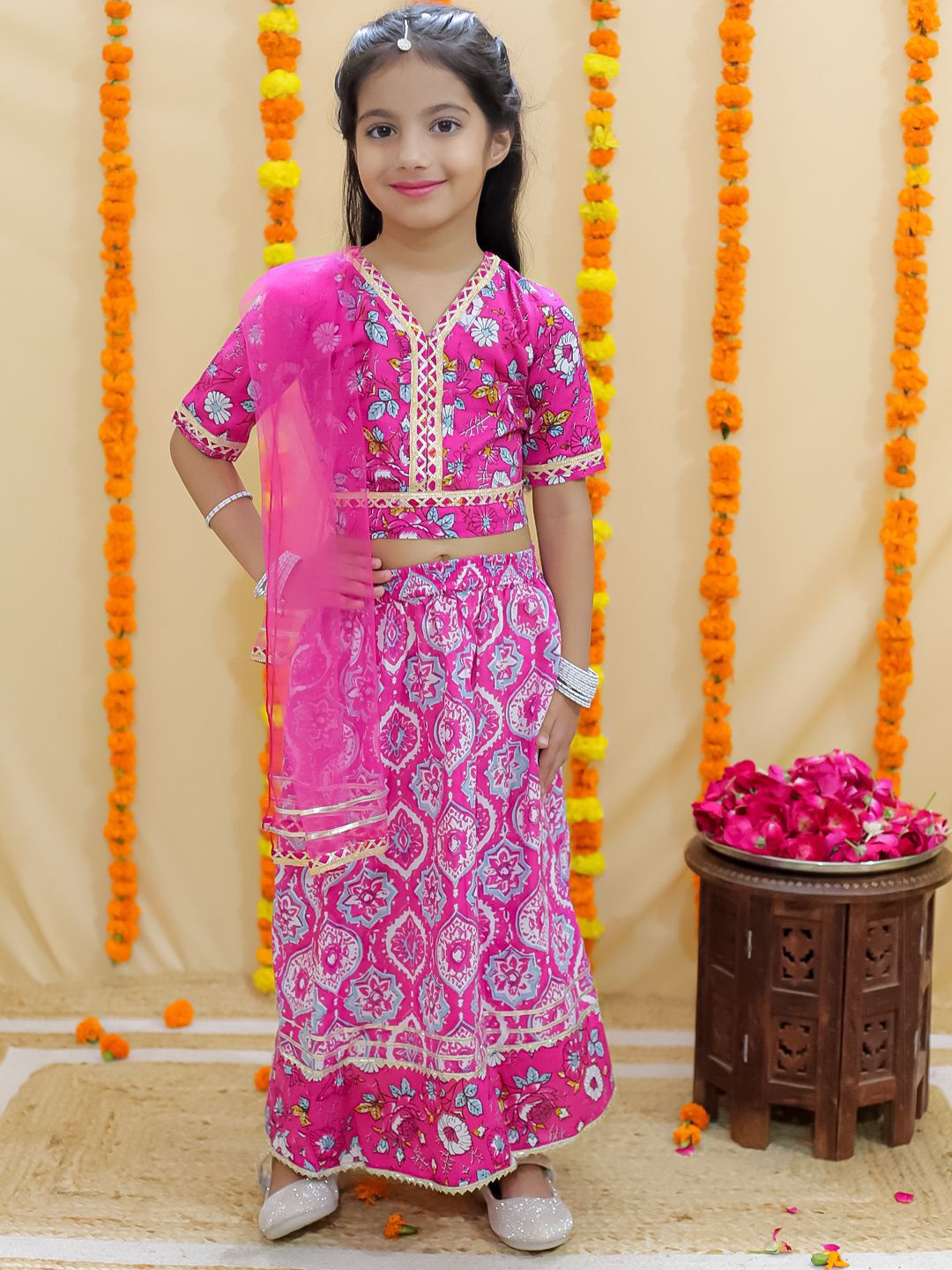 

JUNITOS Girls Ethnic motifs Printed Ready to Wear Cotton Lehenga & Blouse With Dupatta, Pink