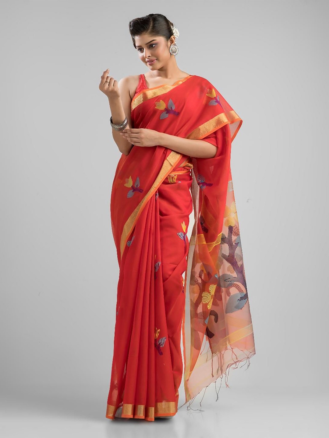 

Mitera Woven Design Zari Saree, Red