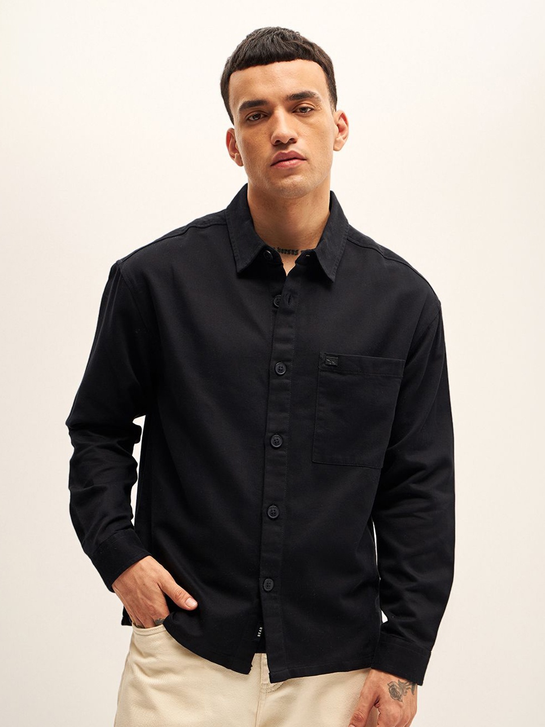 

THE BEAR HOUSE Men Solid Casual Oversized Shirt, Black