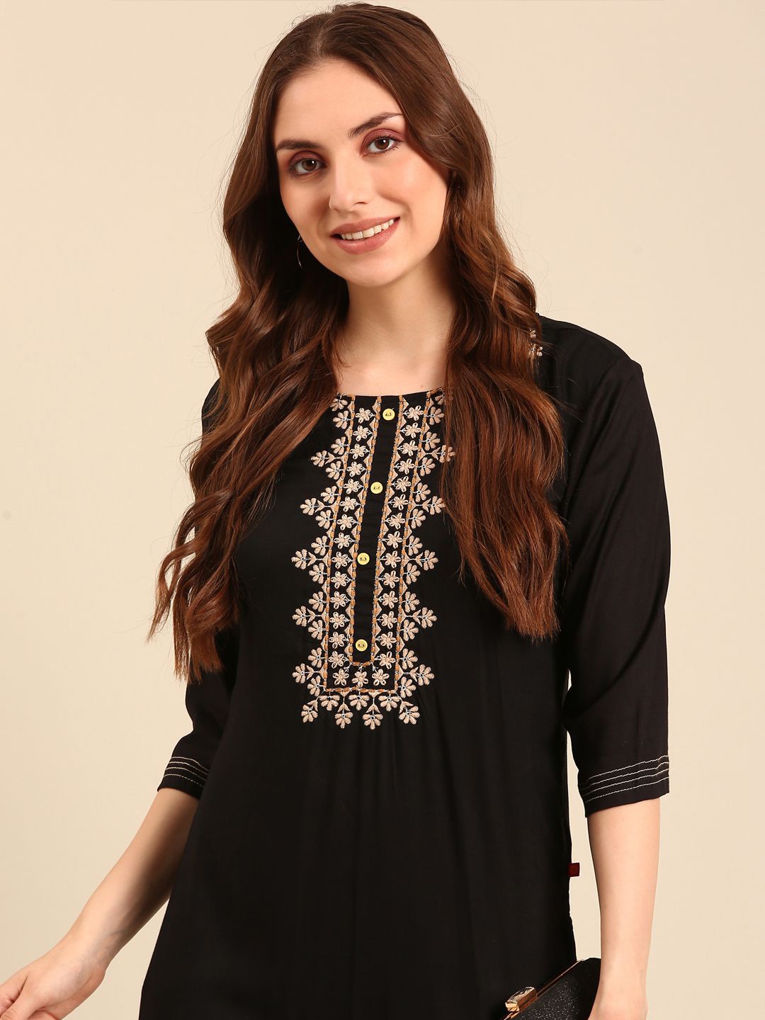 

Anouk Floral Embroidered Round Neck Viscose Rayon Straight Kurta, Black