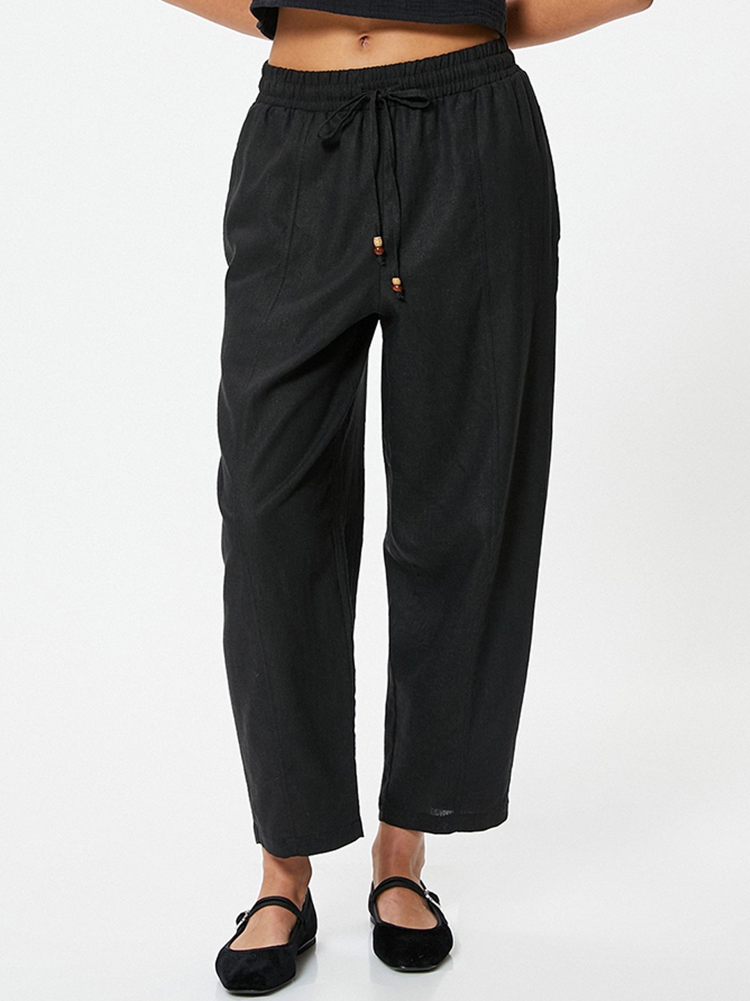 

Koton Women Mid-Rise Regular Fit Trousers, Black