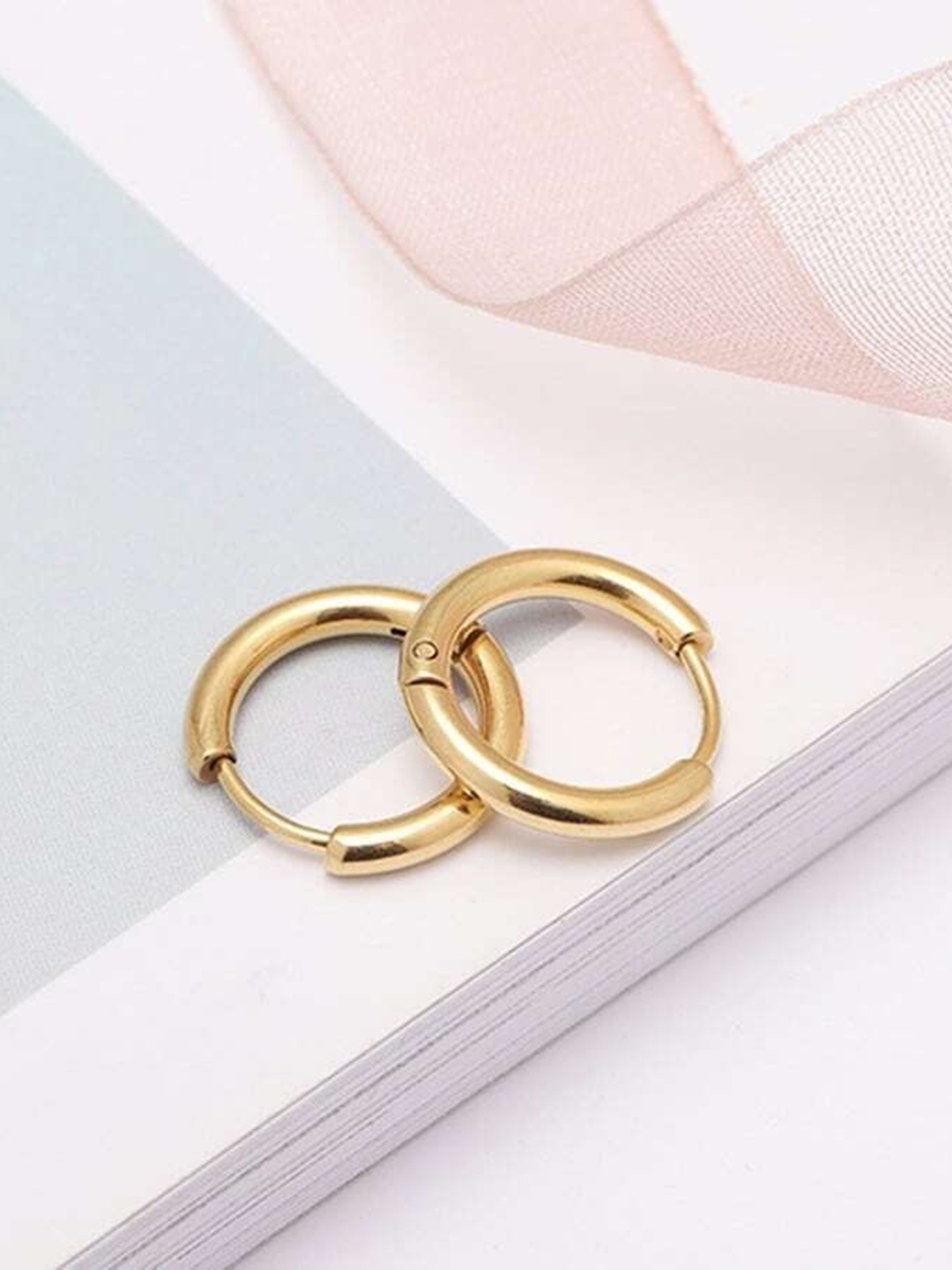 

KRENOZ Men Stainless Steel Classic Hoop Earrings, Gold