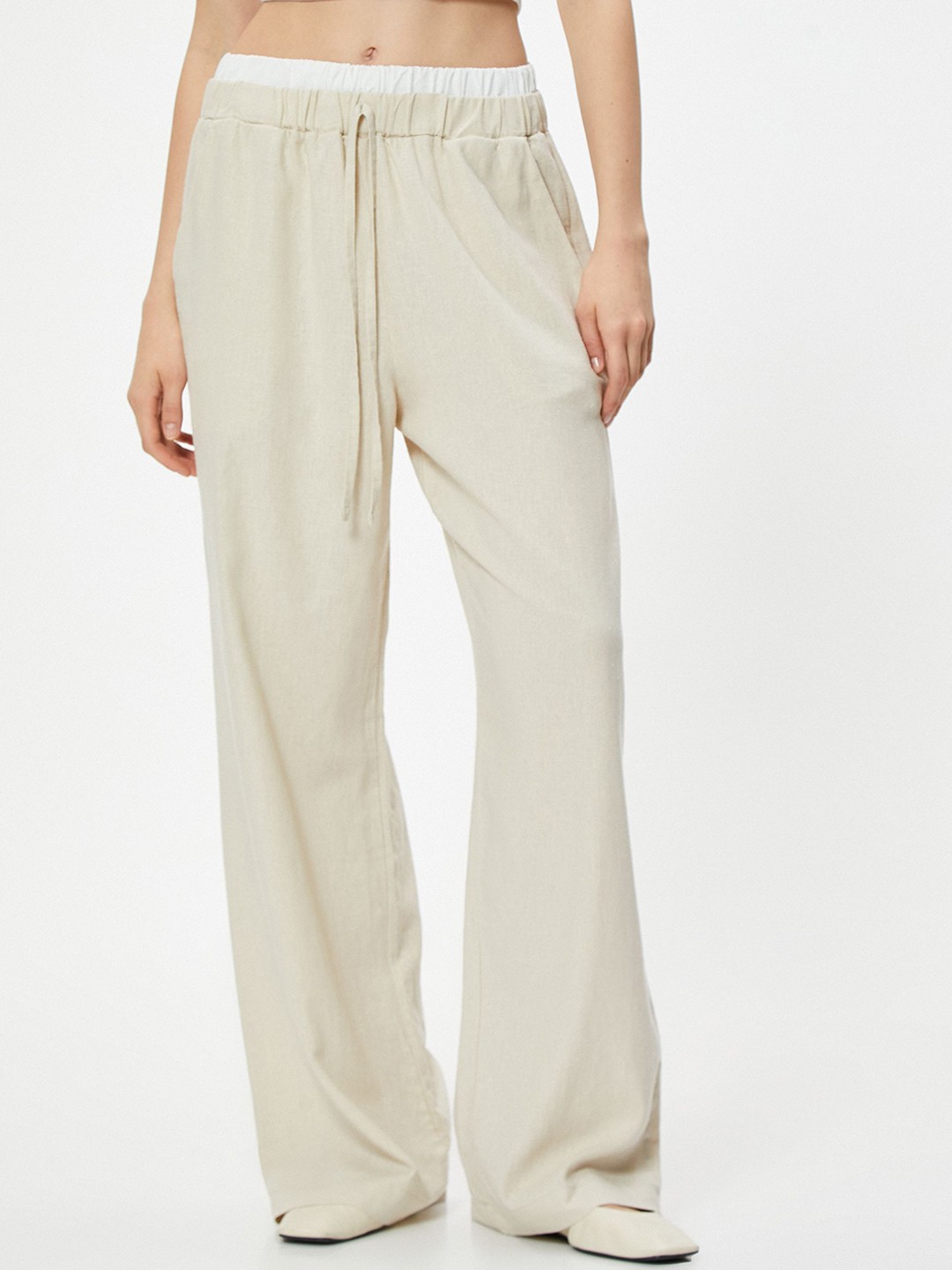 

Koton Women Mid-Rise Loose Fit Wide Leg Trousers, Beige