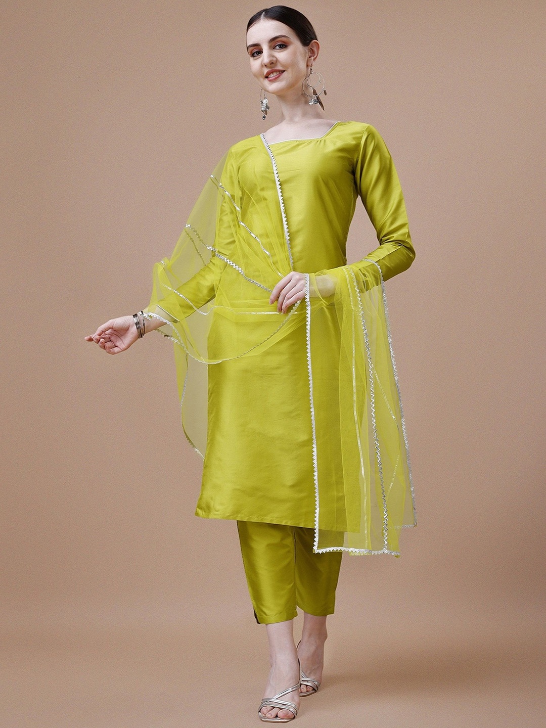 

AYUKTA INTERNATIONAL Straight Kurta with Trousers & Dupatta, Yellow