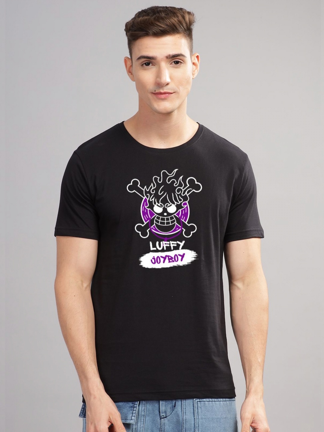 

ADRO Men Printed Applique T-shirt, Black