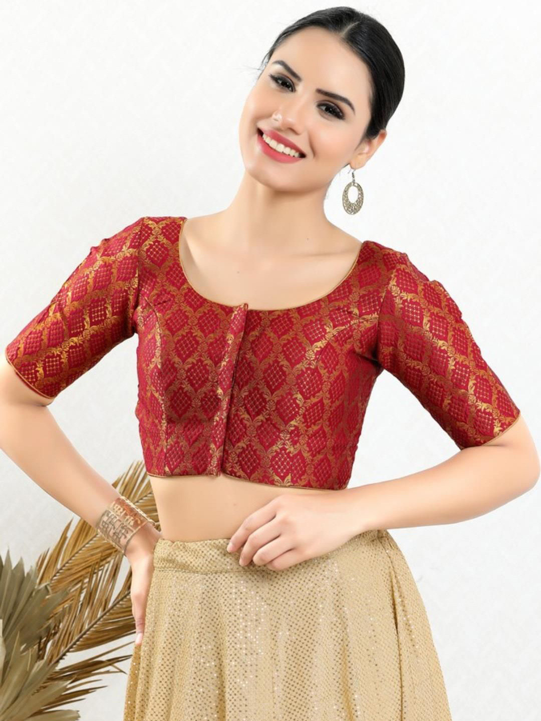 

Mmore Woven Design Round-Neck Short Sleeve Saree Blouse, Red