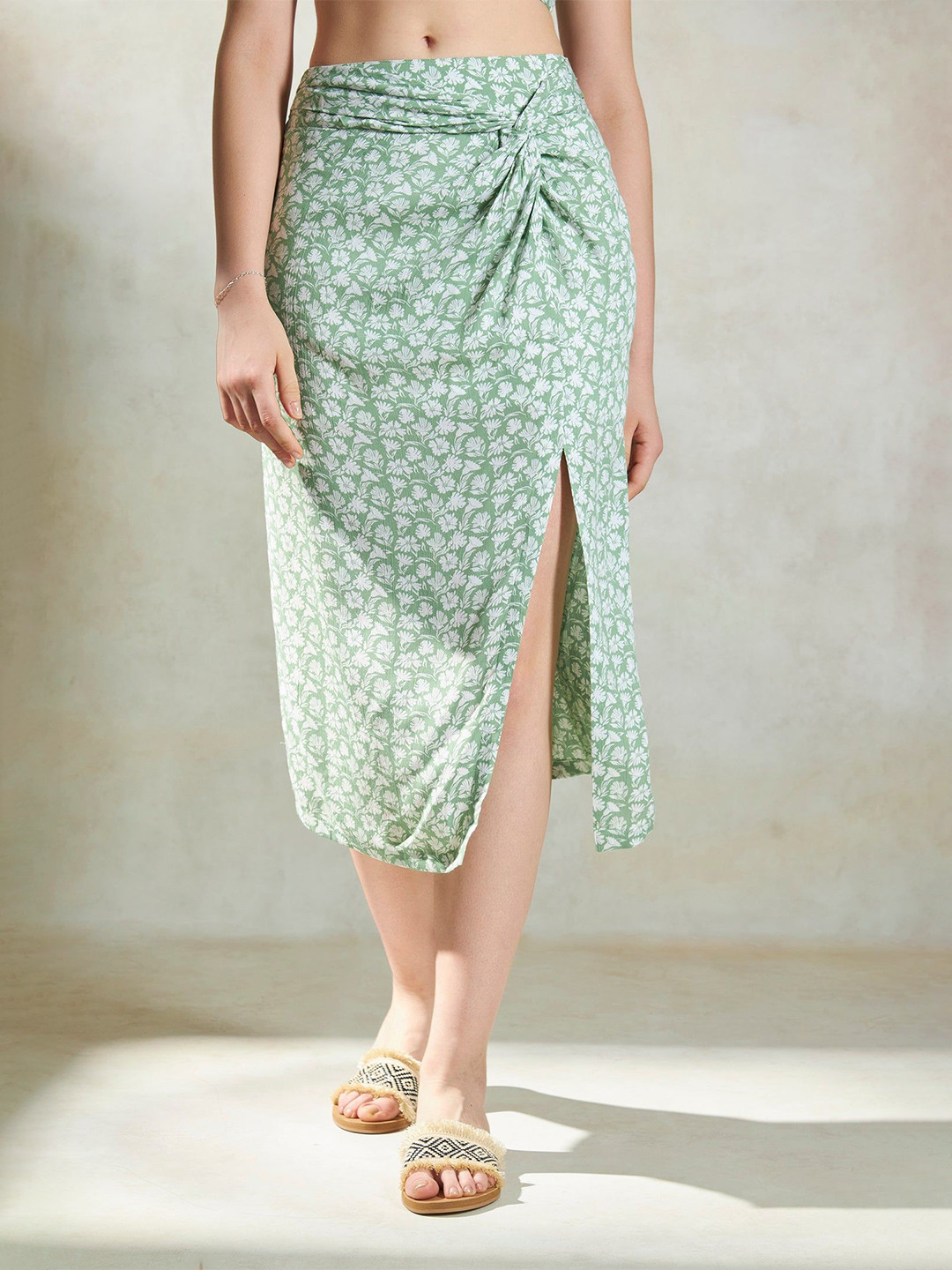 

Virgio Women Straight Midi Skirts, Green