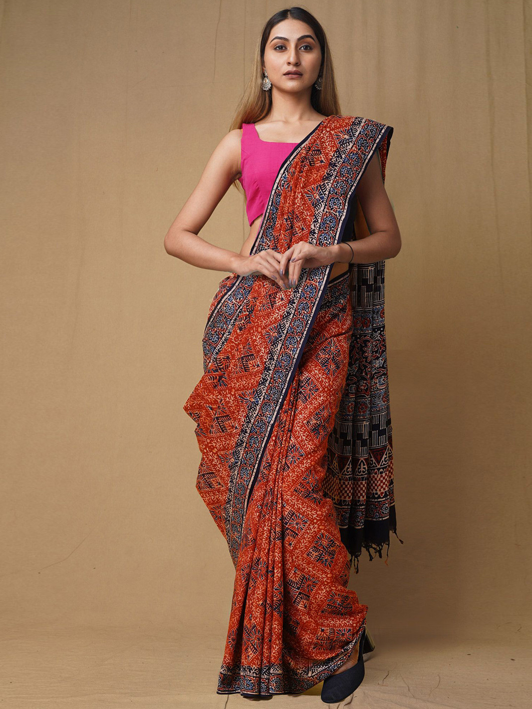 

Unnati Silks Ajrak Block Art Silk Handloom Chanderi Saree, Red