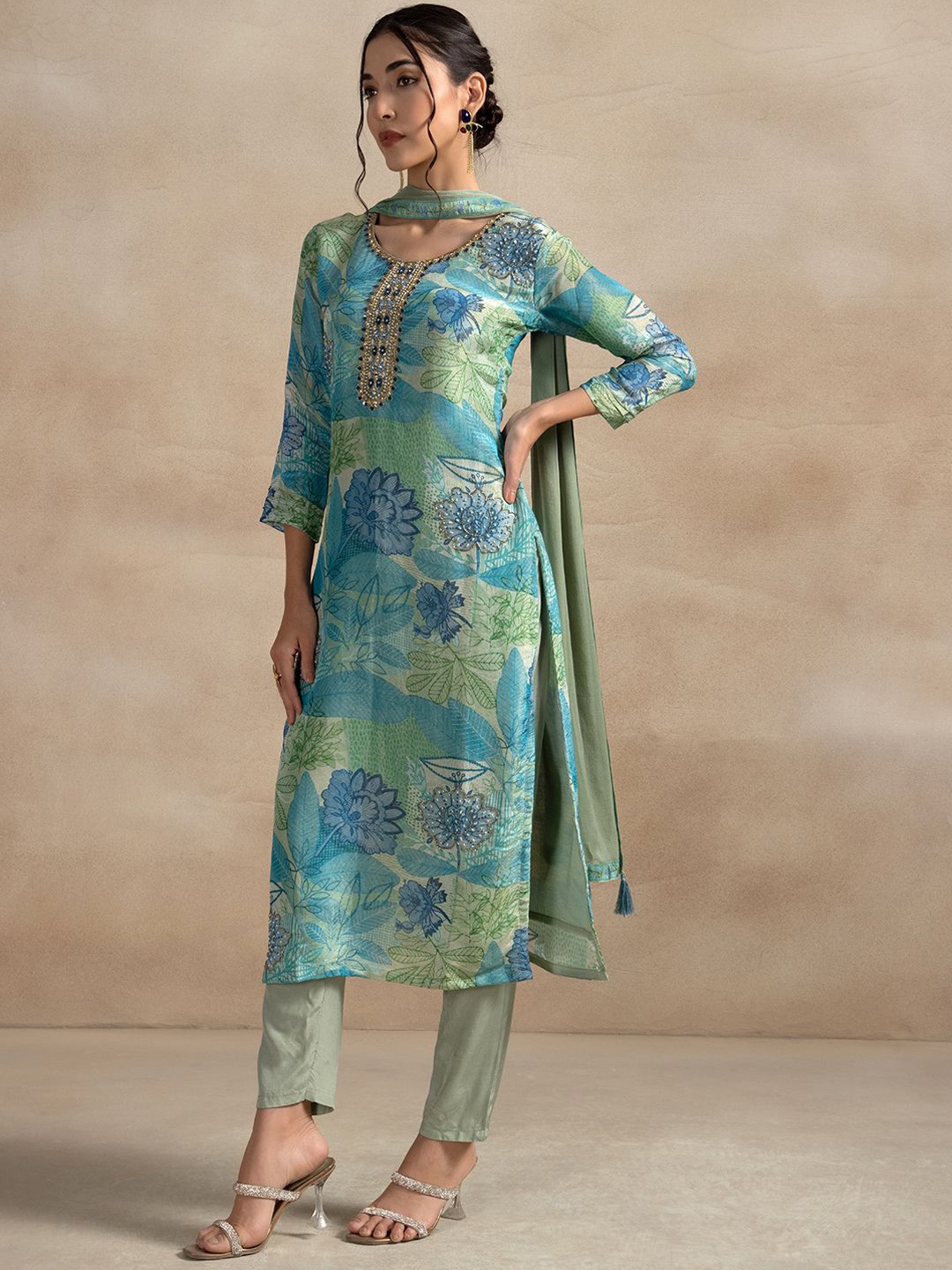 

Rang by Indya Women Ethnic Motifs Printed Regular Beads and Stones Kurta with Trousers & With Dupatta, Green