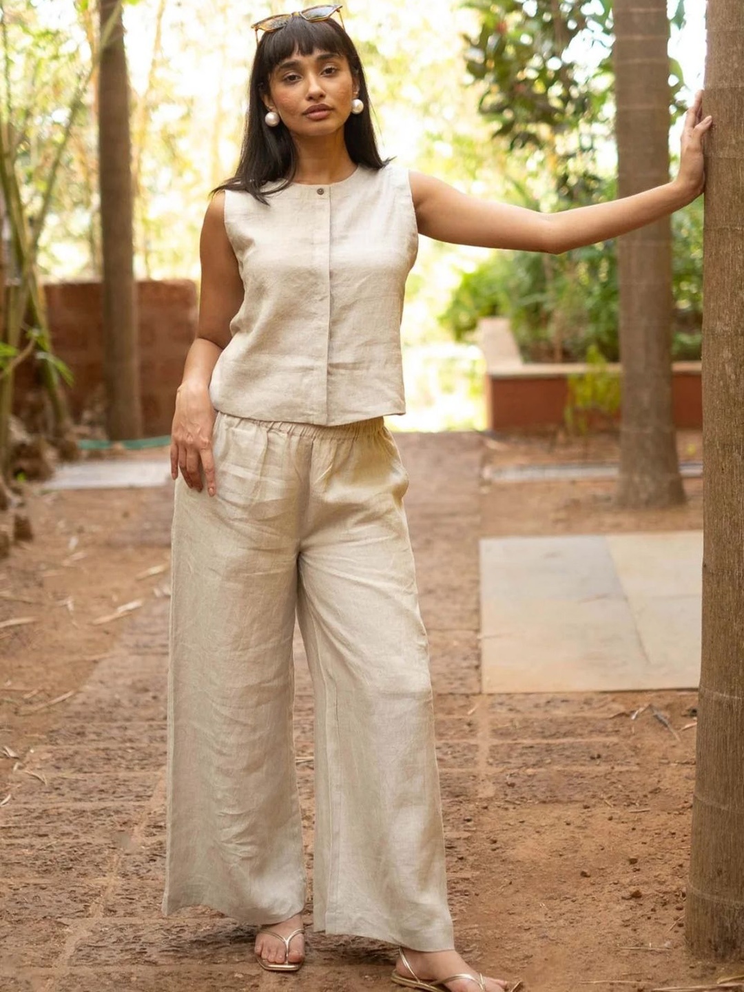 

Creatures of Habit Women Linen Oversized Pants, Beige