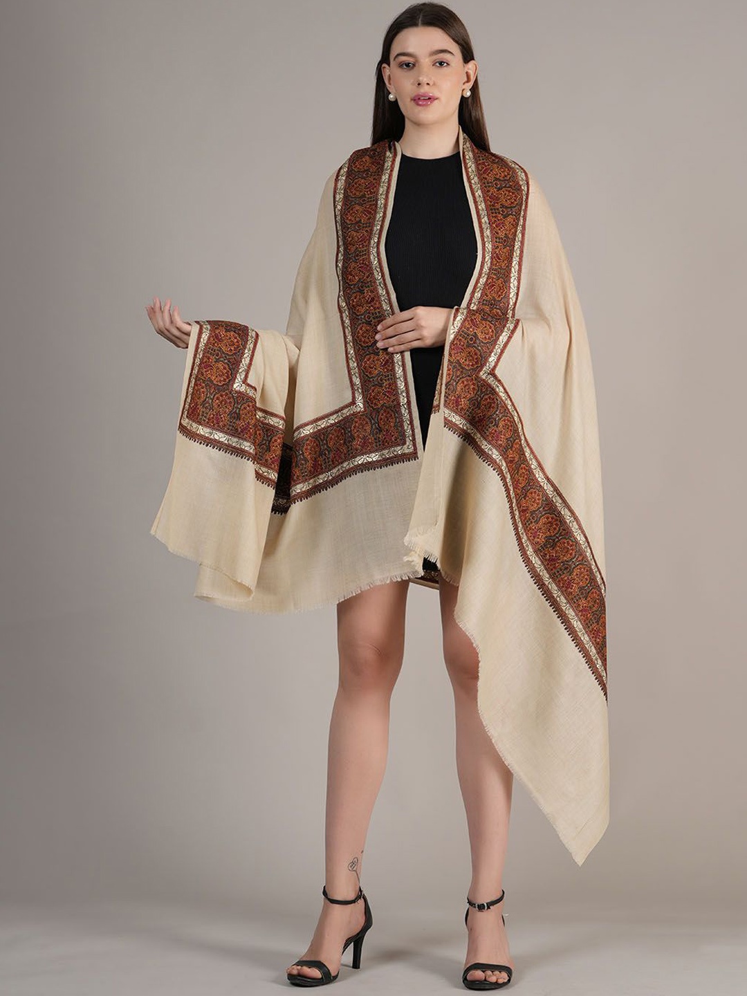 

MUFFLY Floral Embroidered Pashmina Woollen Shawl, Cream