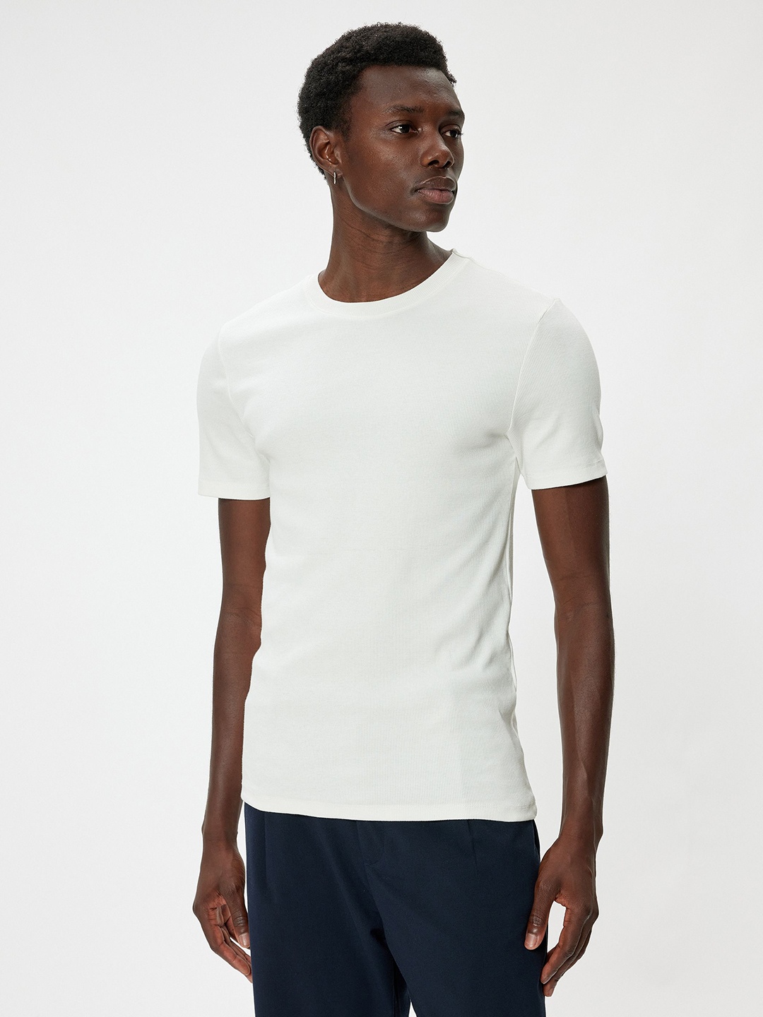 

Koton Men V-Neck Raw Edge Slim Fit T-shirt, White