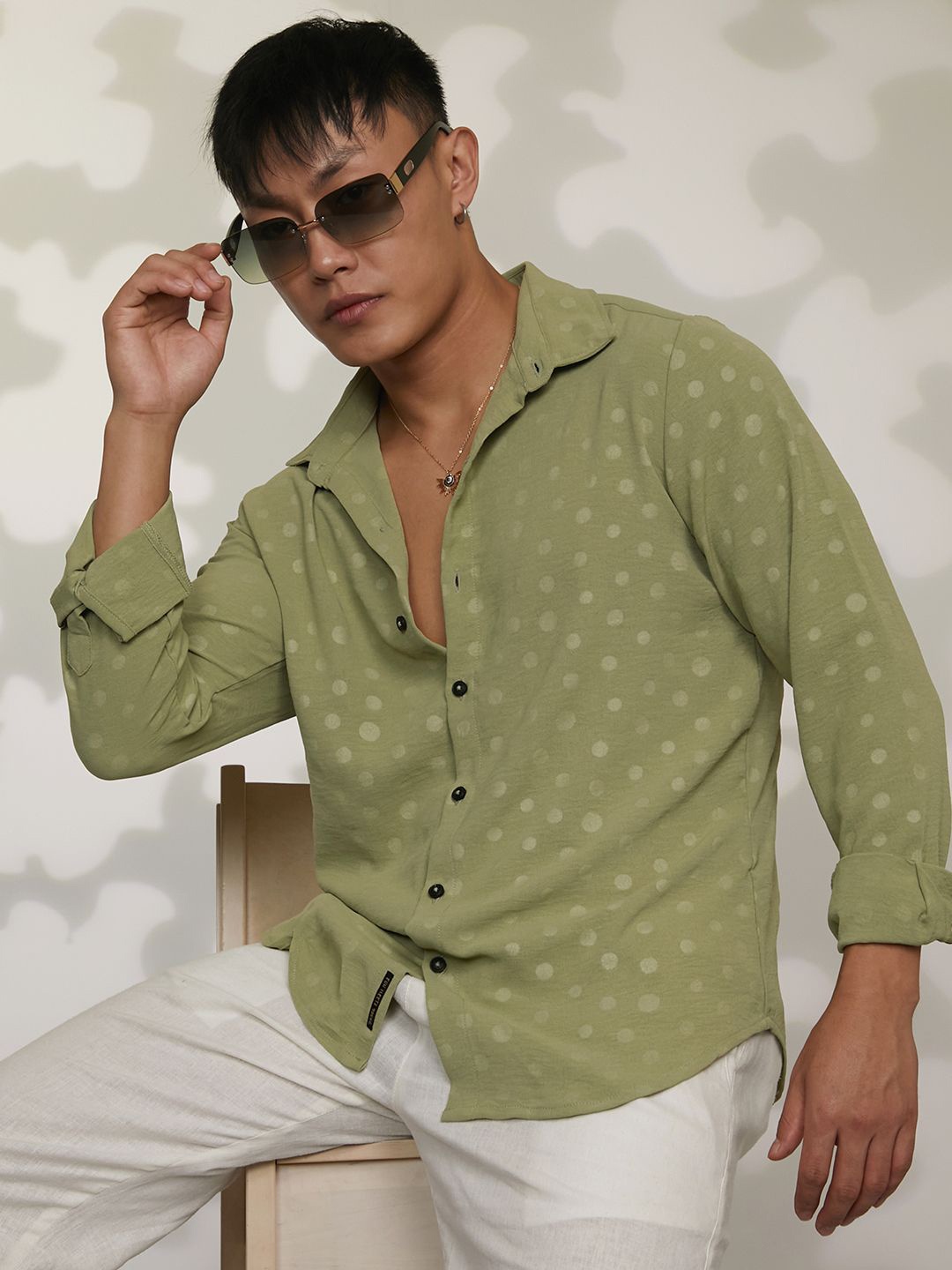 

Campus Sutra Men Comfort Polka Dot Printed Casual Shirt, Green