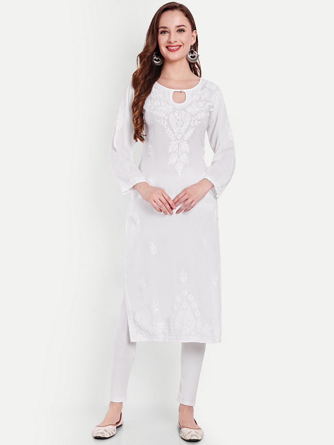 

Indiankala4u Floral Embroidered Keyhole Neck Straight Kurta, White