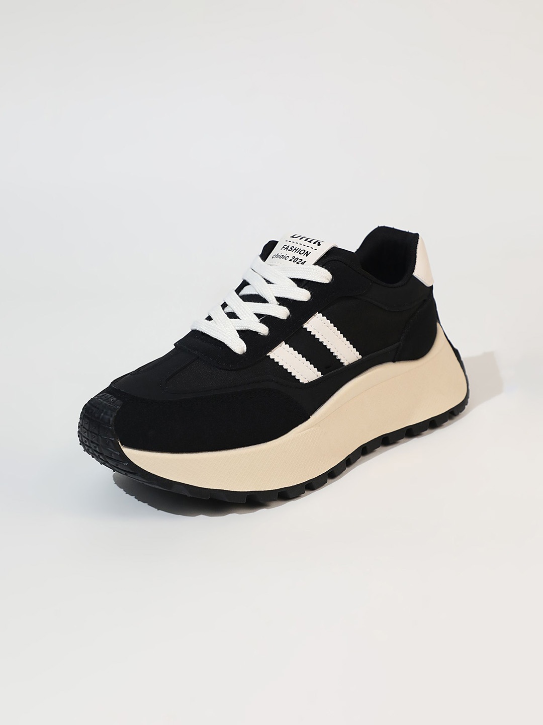 

LULU & SKY Women Colourblocked Contrast Sole PU Sneakers, Black