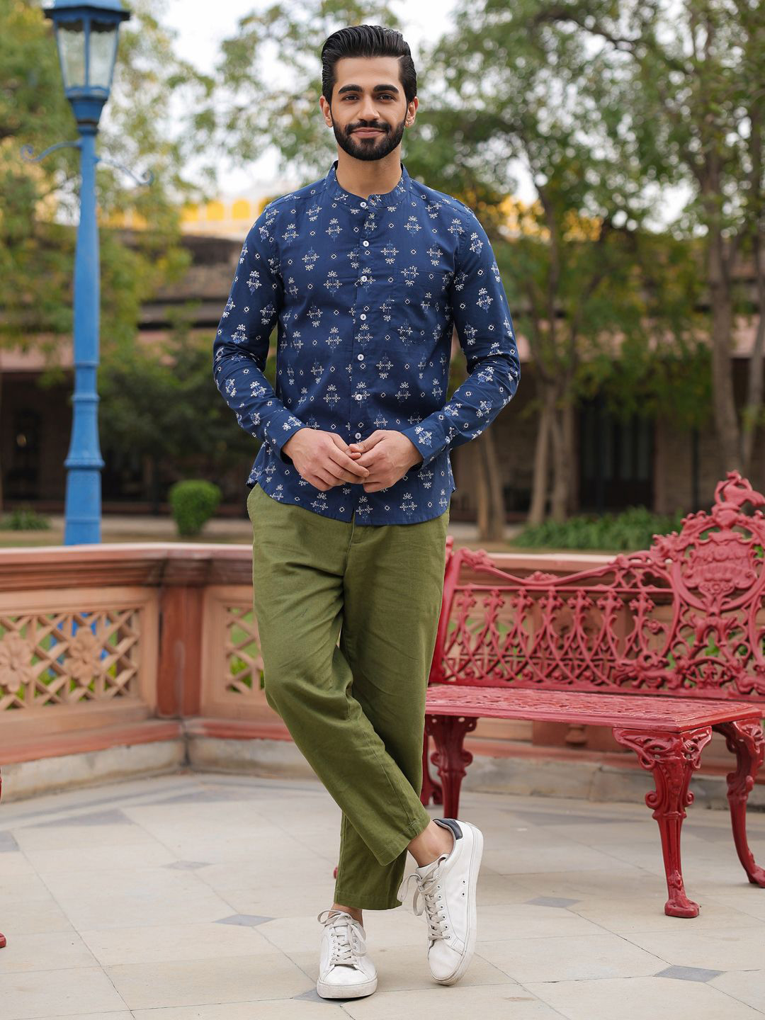 

SAY Men Straight Band Collar Abstract Printed Cotton Casual Shirt, Blue