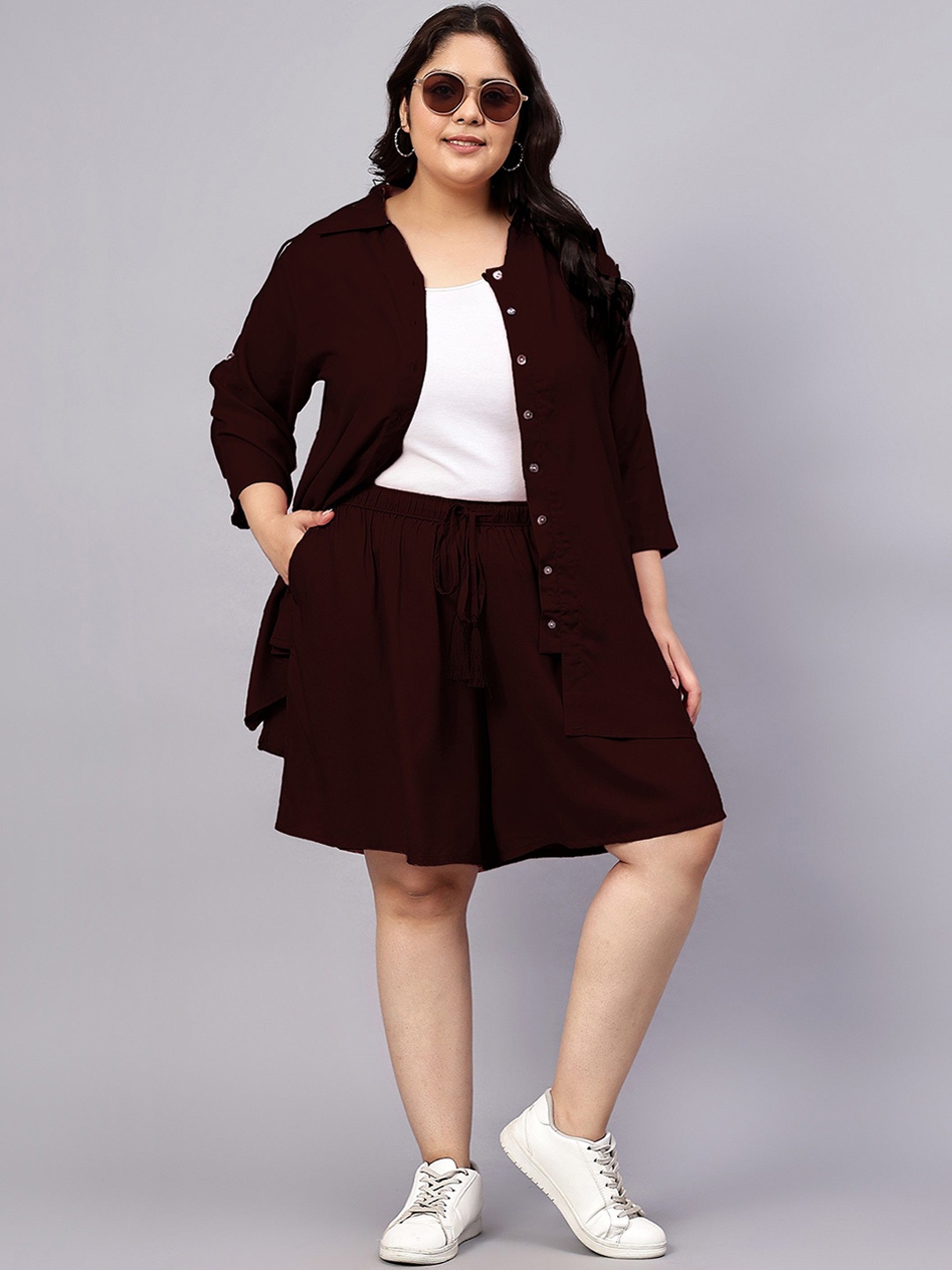 

Indietoga Plus Size Shirt & Shorts, Brown