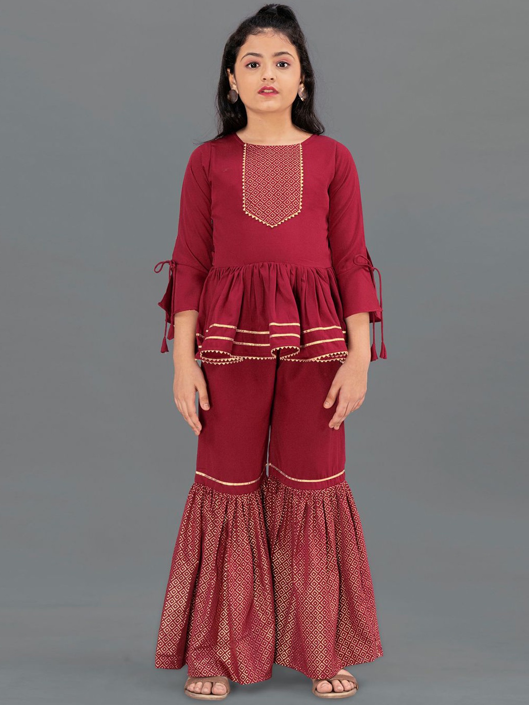 

BAESD Girls Printed Regular Fotta Patti A-Line Kurti with Sharara, Maroon