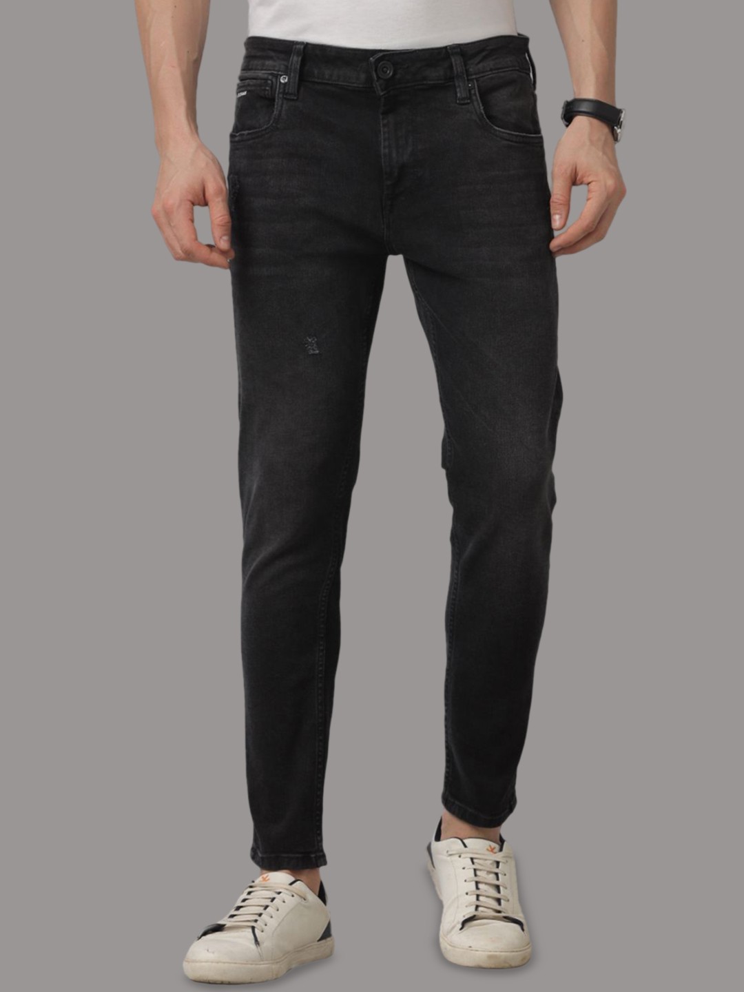 

Voi Jeans Men Skinny Fit Low Distress Light Fade Stretchable Jeans, Black