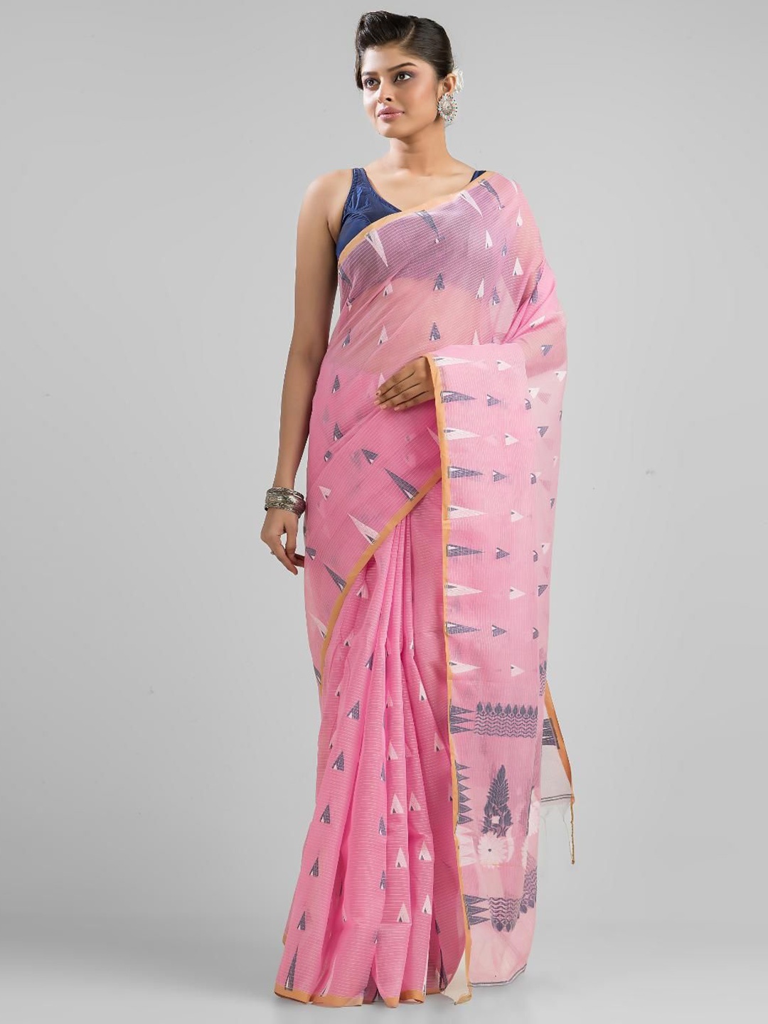 

SAJASAJO Woven Design Buti Work Handloom Zari Saree, Pink