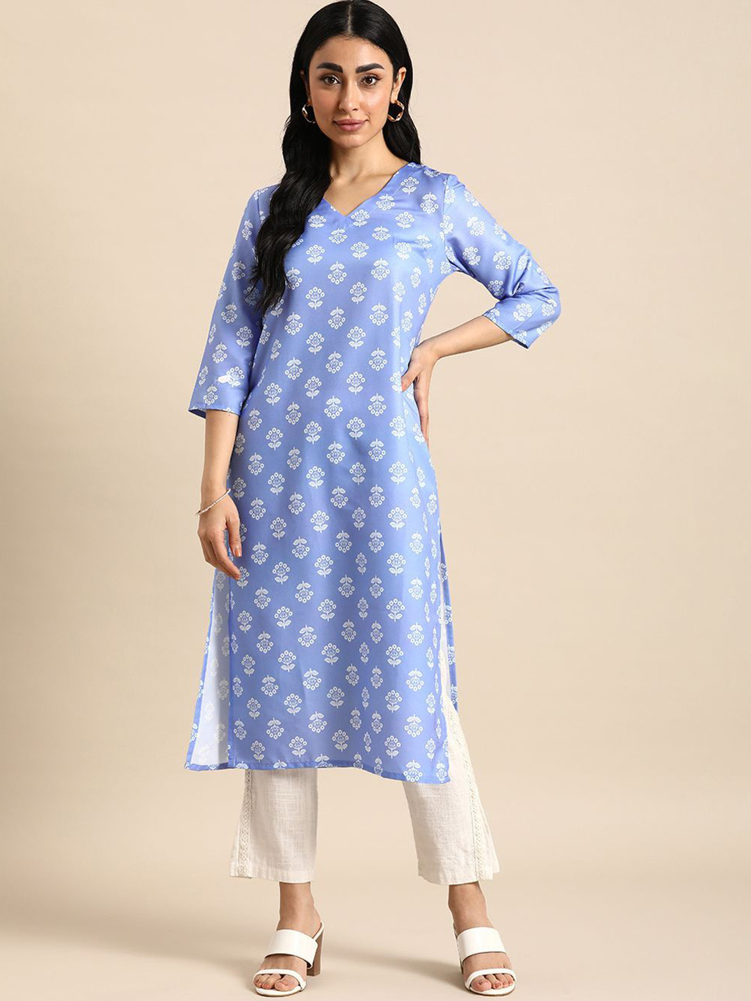 

Anouk Women Geometric Printed Flared Sleeves Sequinned Kurta, Blue