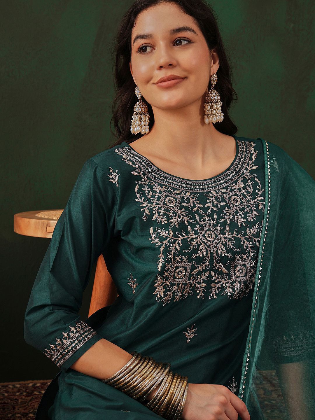 

Sangria Floral Embroidered Zari Sequence Straight Kurta & Trousrs With Dupatta, Teal