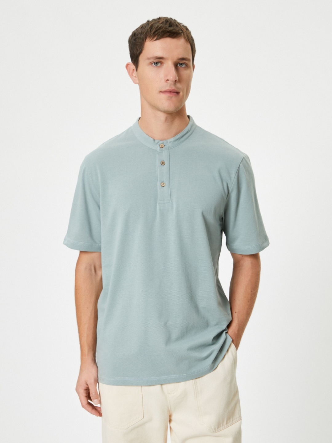 

Koton Men Henley Neck Pockets Slim Fit T-shirt, Green