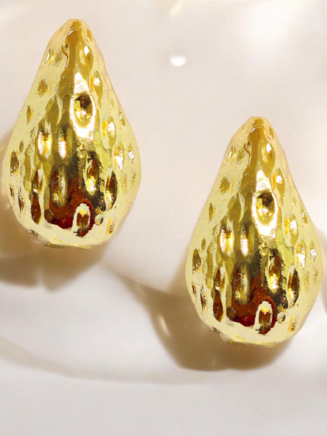 

OOMPH Textured Teardrop Shaped Studs, Gold