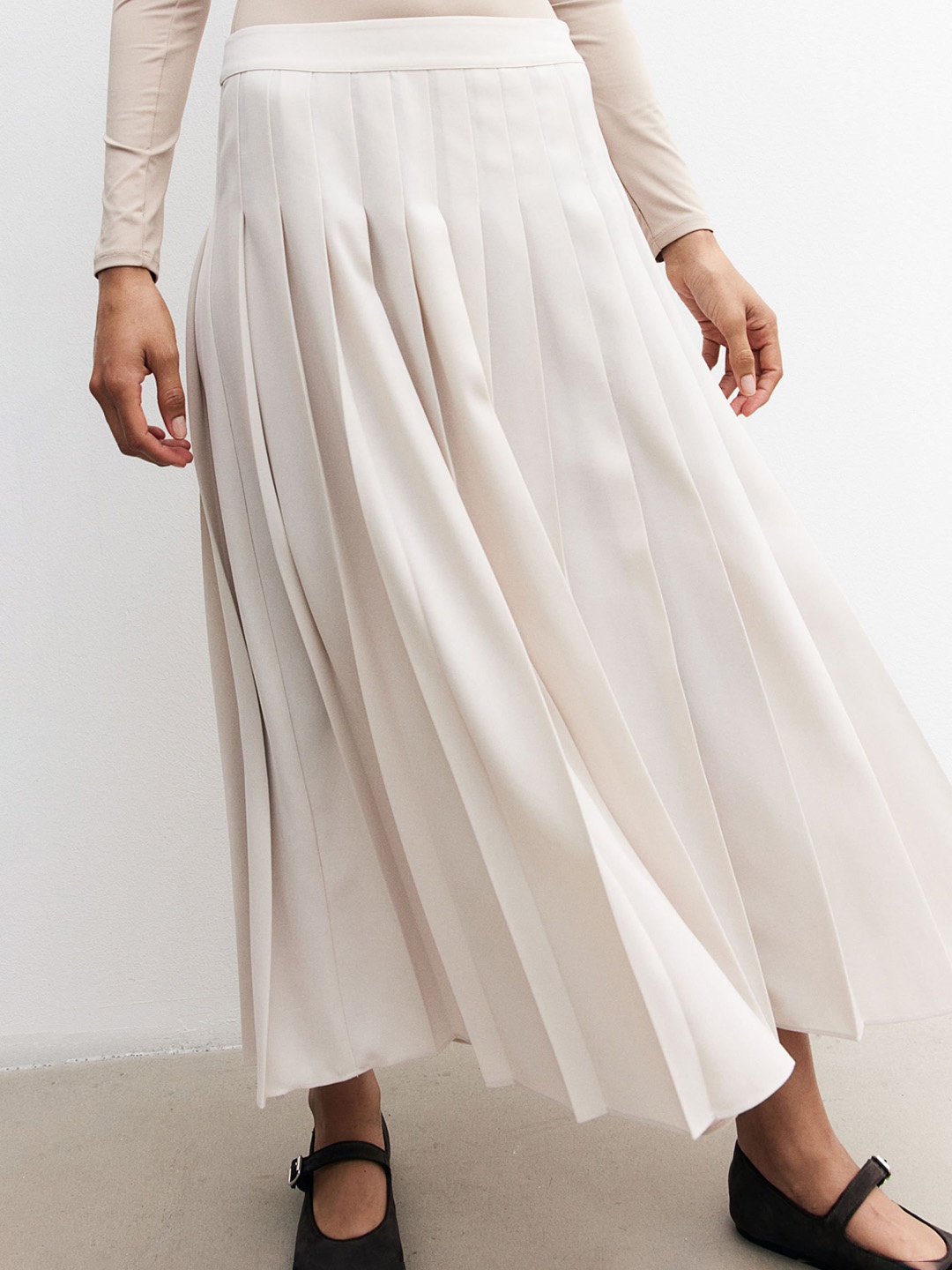 

H&M Pleated Skirt, Beige