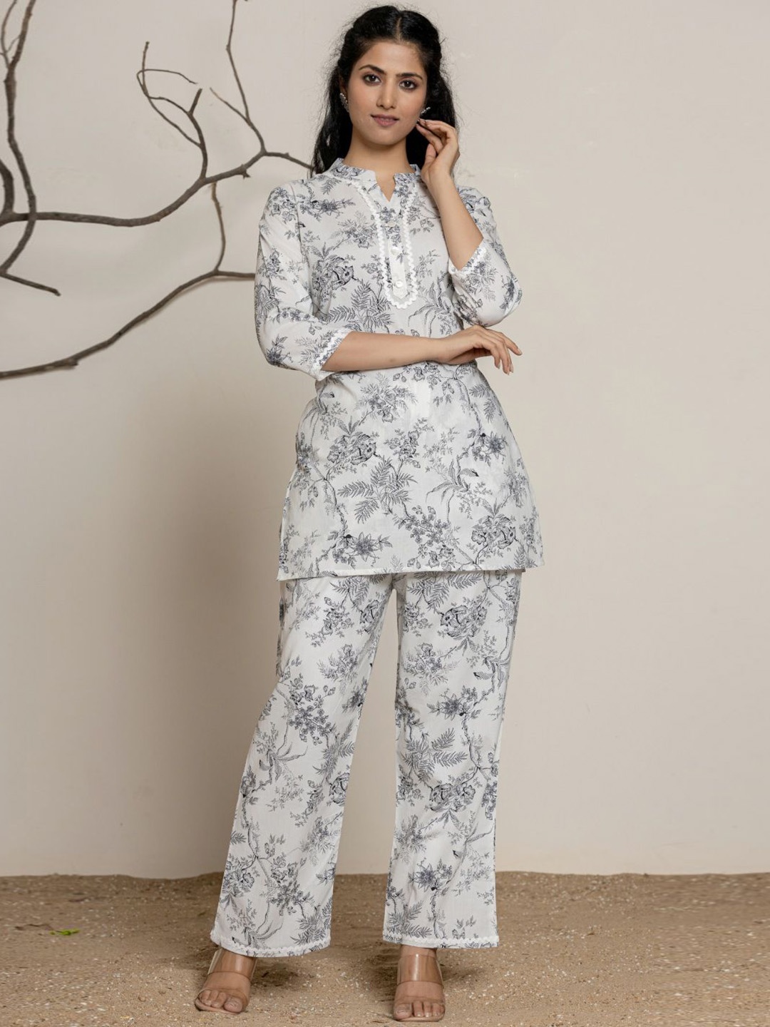 

VEDANA Floral Printed Mandarin Collar Pure Cotton Co-Ords Set, White