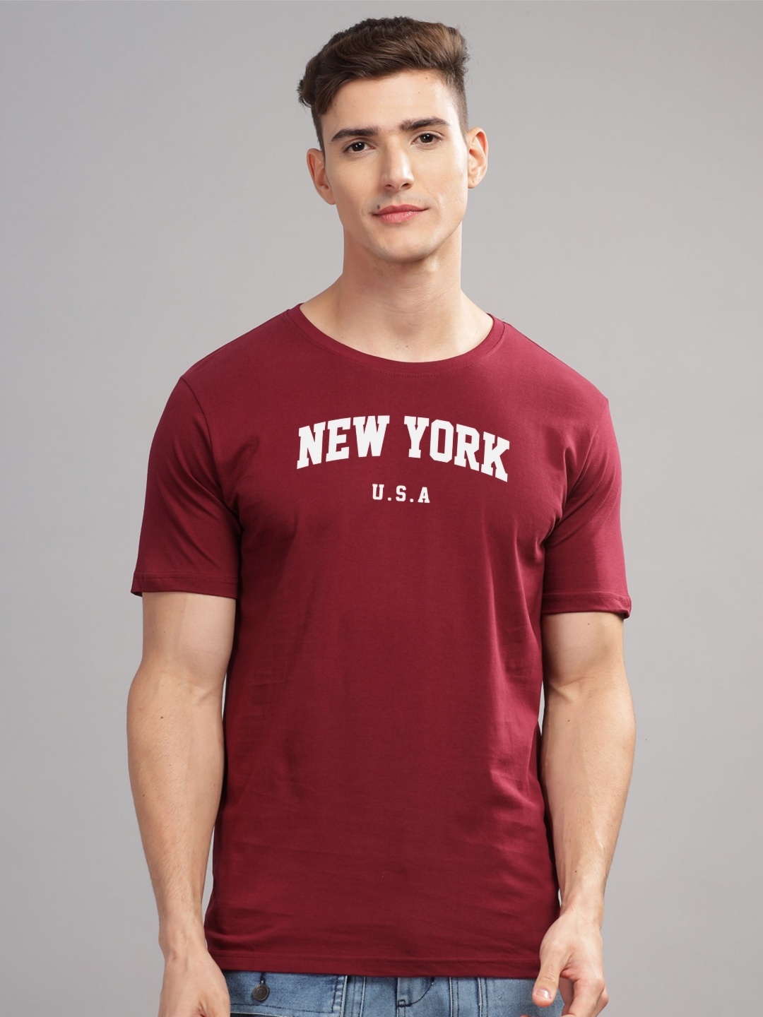 

ADRO Men Typography Printed Raw Edge T-shirt, Maroon